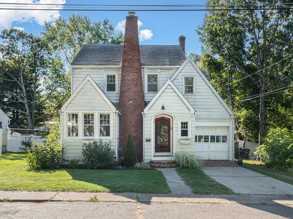 3 Martin Terrace, Enfield, CT 06082