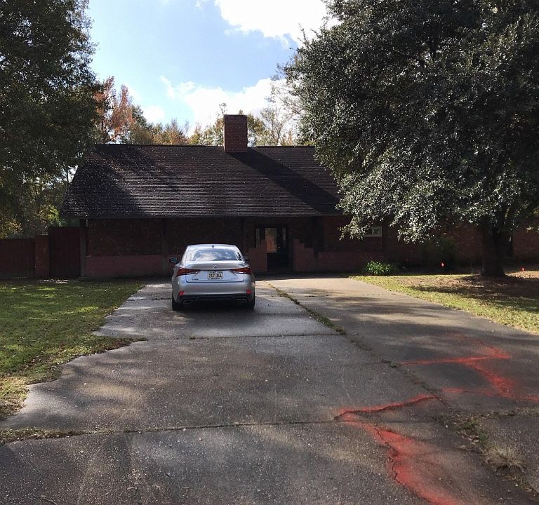 1st image of 8910 Eagle Dr