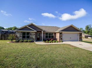 200 Mission Crest Cir, Lindale, TX 75771
