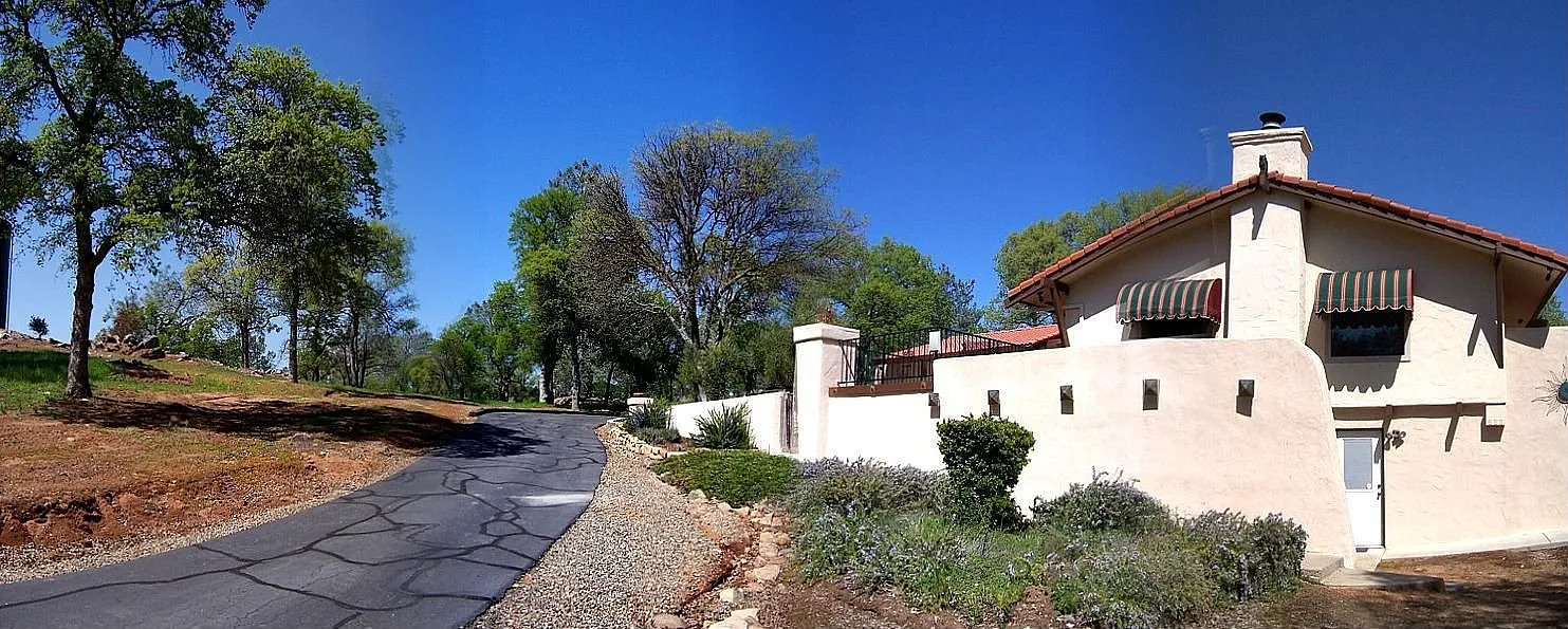 5560 Bear Creek Dr photo 1
