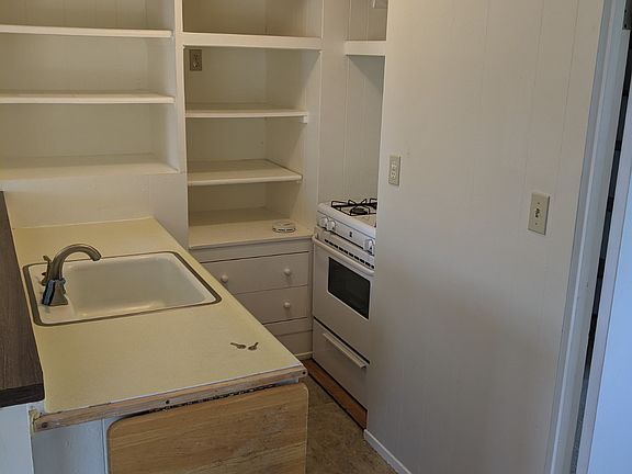 2nd image of 2570 Bodega Ave #C