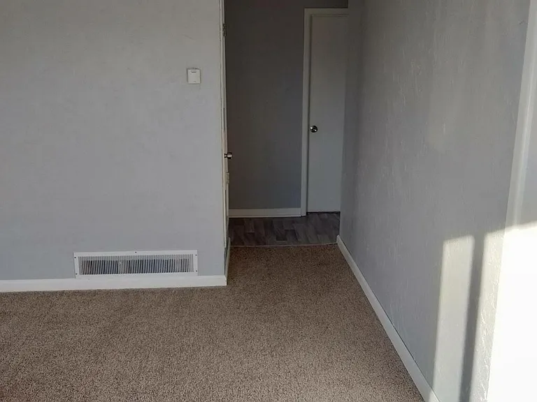 2306 NW 10th Ave — Photo 2
