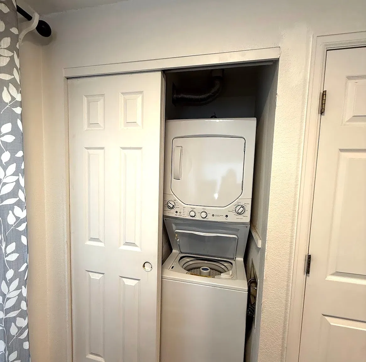 4831 White Rock Cir — Photo 3