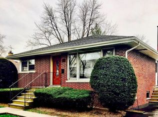 992 S Prospect Ave, Elmhurst, IL 60126