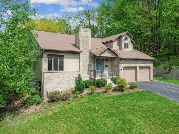 263 Arbor Hill Rd, Greensburg, PA 15601