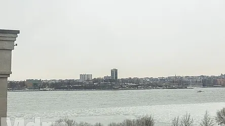 Rented by Park Property Advisors