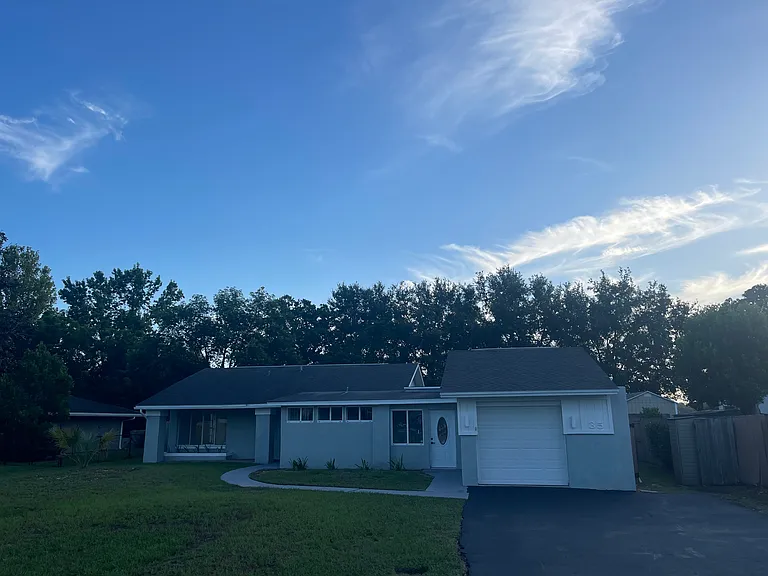 35 Farrington Ln — Photo 2