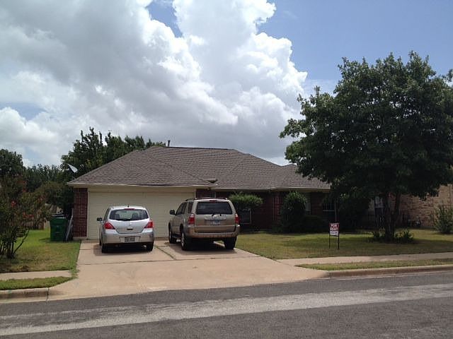 1st image of 304 N Kings Canyon Dr