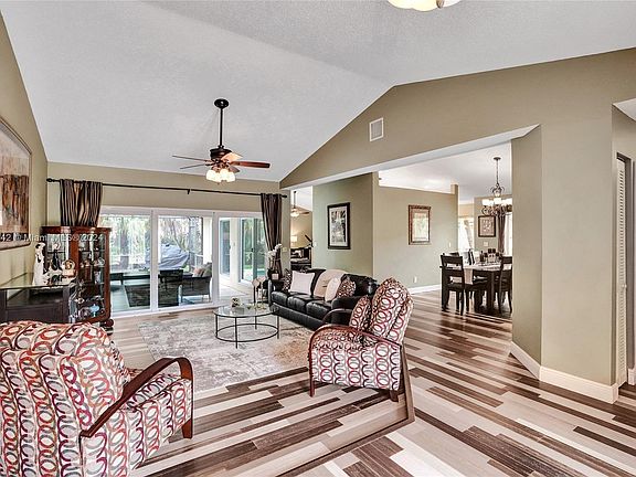 5th image of 2122 NW 91st Ln
