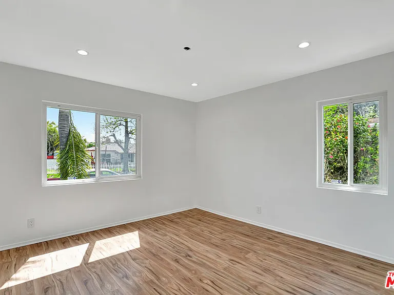 12801 Friar St — Photo 15