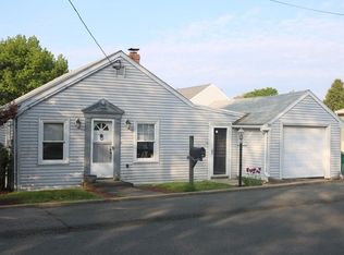 39 Edge Hill Rd, Lynn, MA 01904