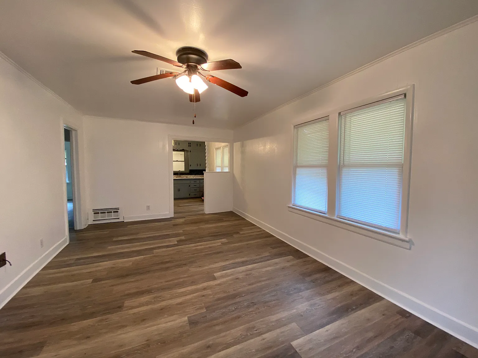 2 bed, 828 sqft, $875 — Photo 2