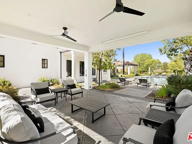 29462 Malibu View Ct — Photo 27