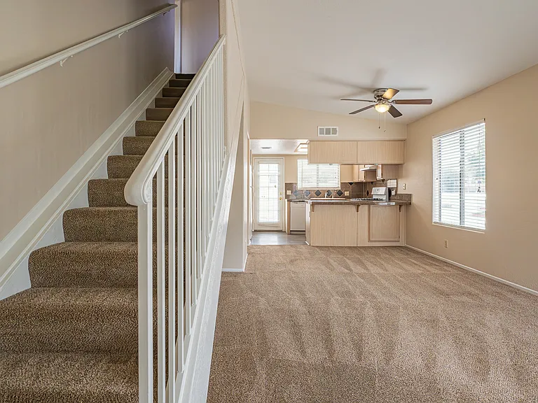 450 Tava Ln — Photo 27
