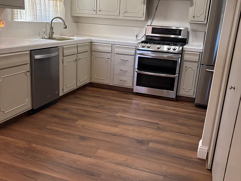 402 W Neville St — Photo 11