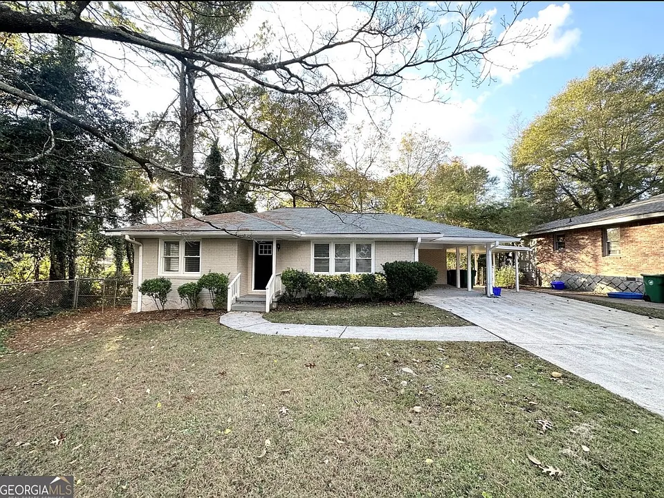1737 McKenzie Dr