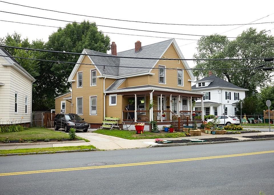 1st image of 256 Euclid Ave