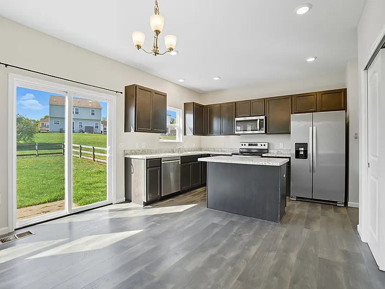 5089 Jessica Suzanne Dr — Photo 12