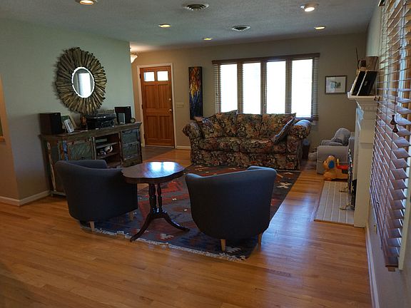 2nd image of 1008 Willard Dr