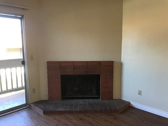 5th image of 3920 60th St Unit 98