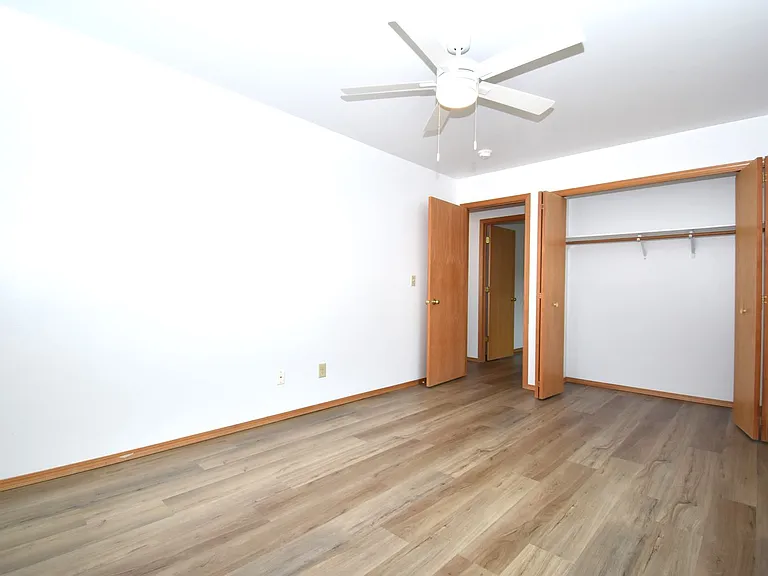 9 Michael Grove Ave — Photo 17