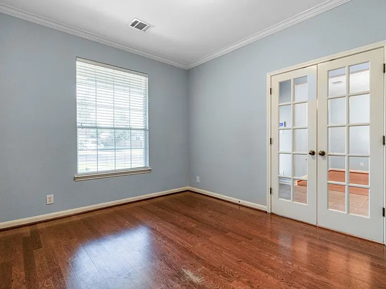 9116 Pedernales Rio — Photo 25