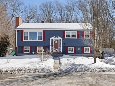 85 Marion Ave, Pascoag, RI, 02859