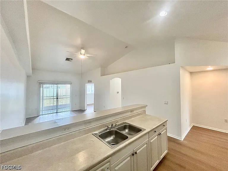 3301 Skyline Blvd #3301 — Photo 5