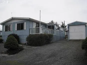 2225 Hedlund Ave photo 1