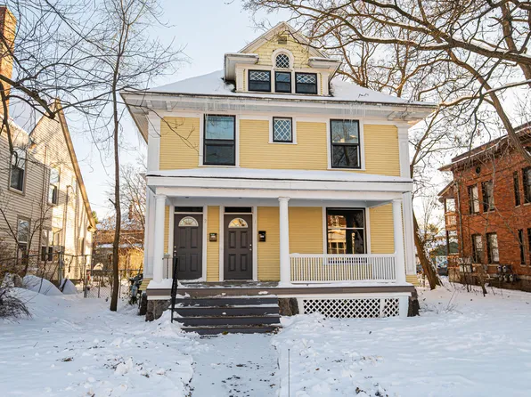 1222 Wealthy St SE, Grand Rapids, MI 49506