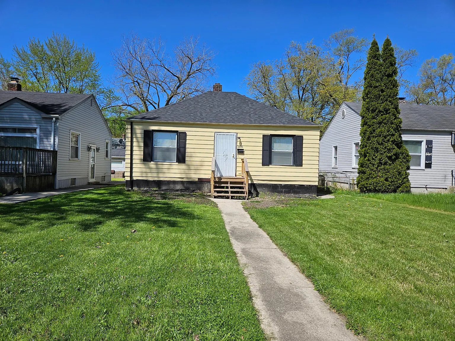 2 bed, 850 sqft, $1,350 — Photo 1