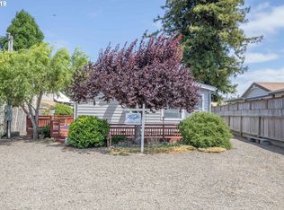 120 S 11th St, Lakeside, OR 97449