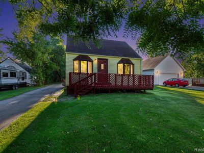 5089 Auker Dr, Flint, MI, 48507