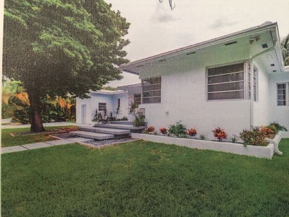 3rd image of 1001 NW North River Dr