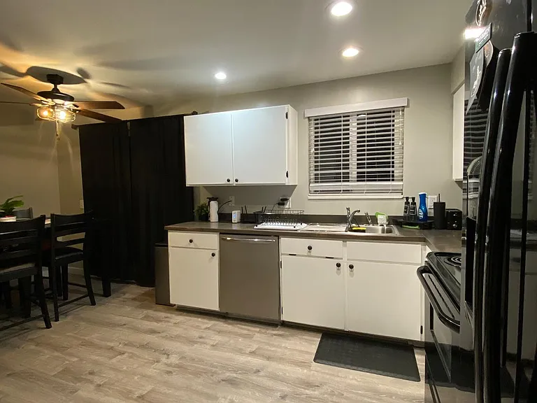 4945 W Choctaw Ave — Photo 4
