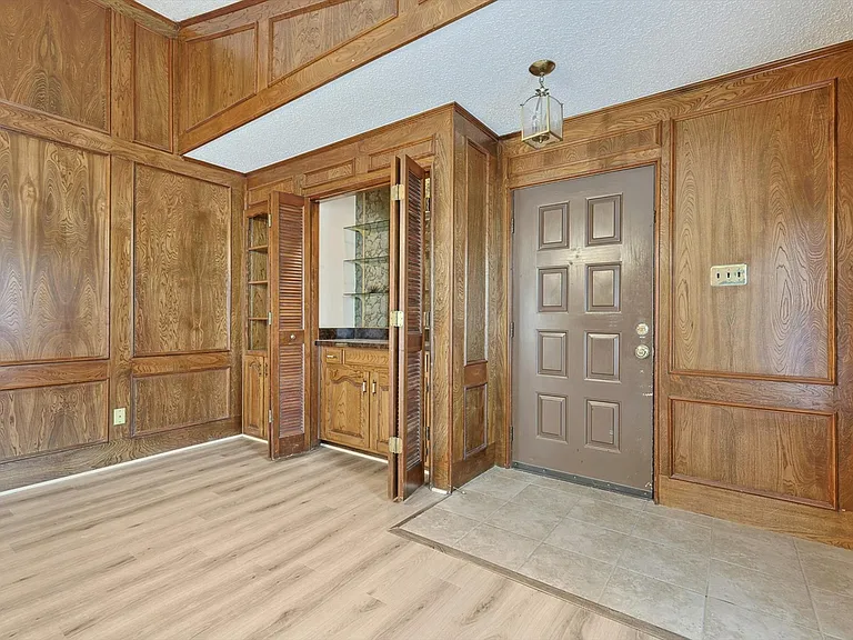 5137 Shoregate Dr — Photo 21