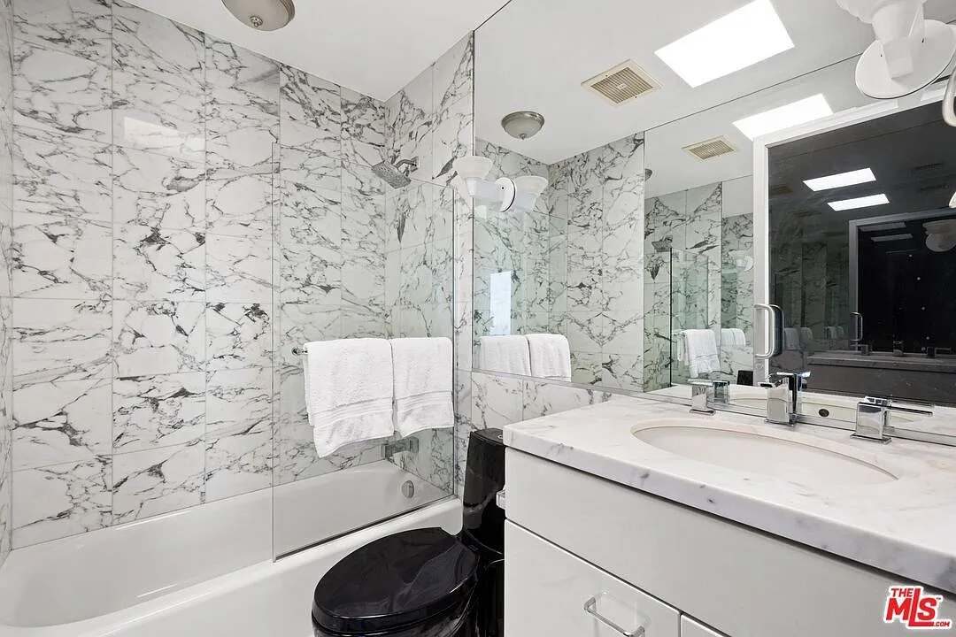 2260 Sunset Plaza Drive - 1 — Photo 3
