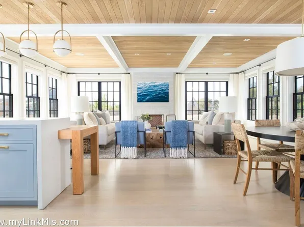 47 Hummock Pond Rd, Nantucket, MA 02554