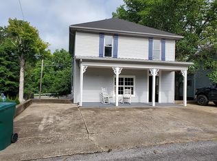 110 S Central Ave, Centerville, TN 37033