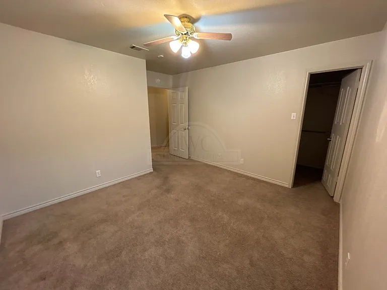 1001 Clairidge Ave — Photo 10