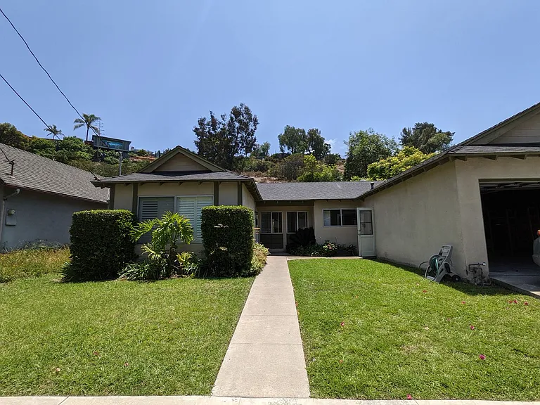 4865 Campanile Dr — Photo 33