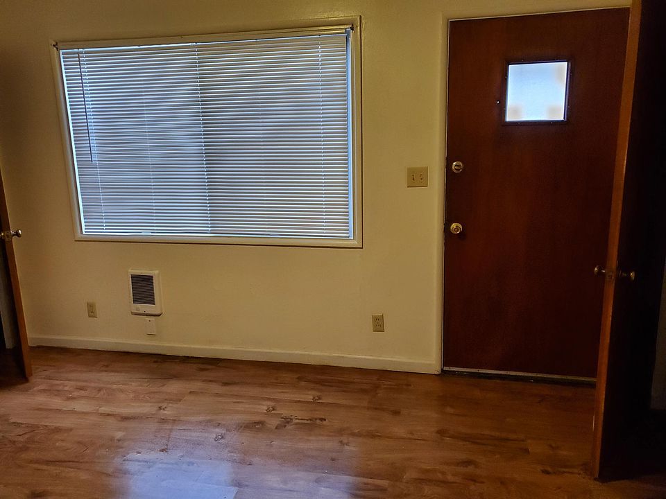 1st image of 123 Central St NE