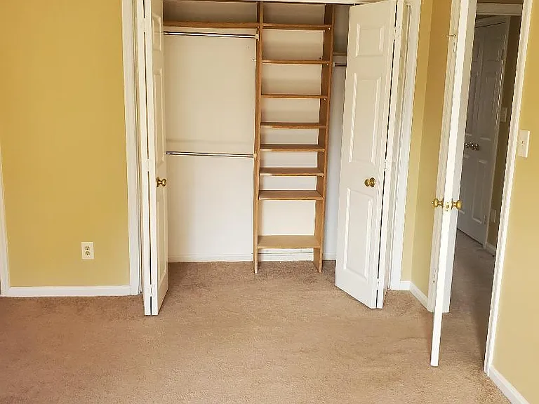 1210 N Vernon St — Photo 14