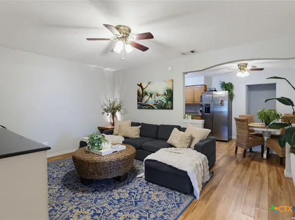 1502 Eichen Rd, New Braunfels, TX 78130