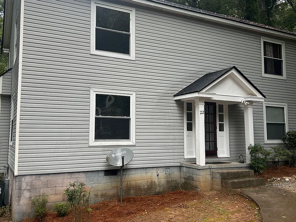 22 Townview Rd SE #B
