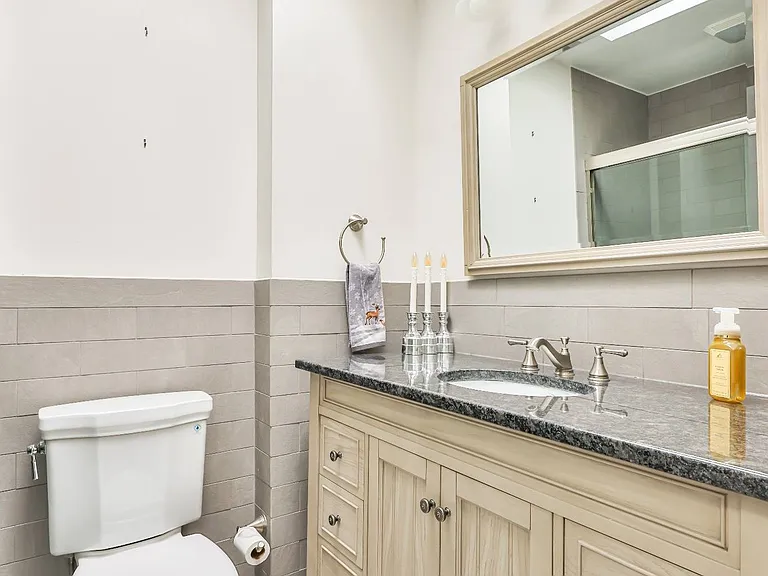 9898 Wistaria St — Photo 24