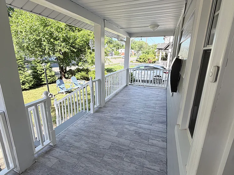 Hickory Ave — Photo 10
