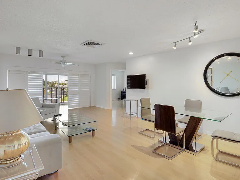 4230 Deste Ct #303 — Photo 1