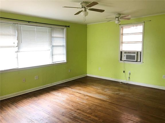 3rd image of 4921 W Napoleon Ave