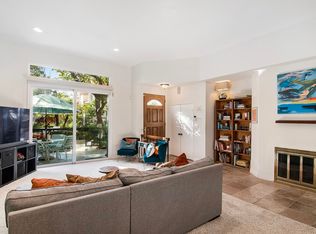 5401 Zelzah Ave APT 125, Encino, CA 91316